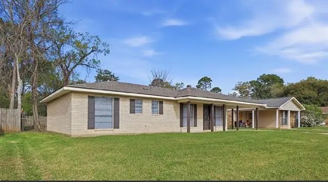 6102 Noel Street, Alexandria, LA 71301 - #2