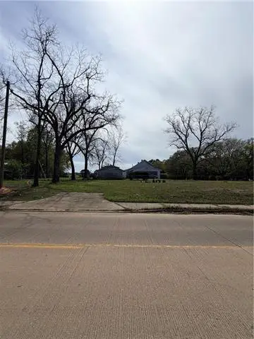 1415 Singer Drive, Pineville, LA 71360