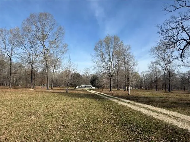 195 Varvarosky- Road, Deville, LA 71328 - #3