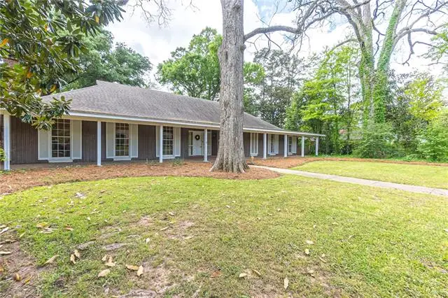 3806 Pecan Drive, Alexandria, LA 71302 - #3