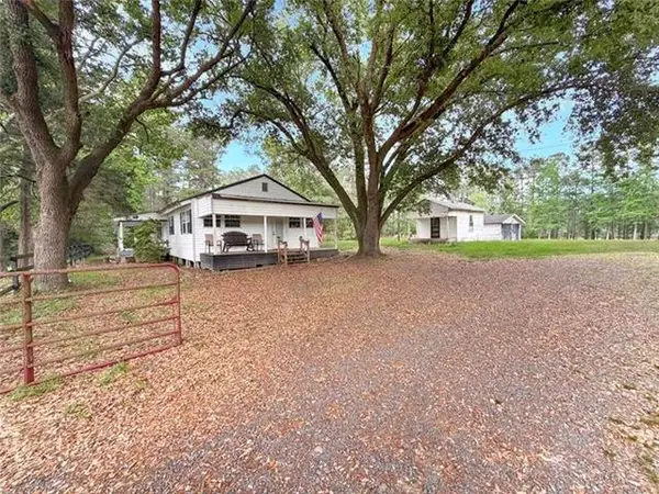 6949 Highway 8, Leesville, LA 71446