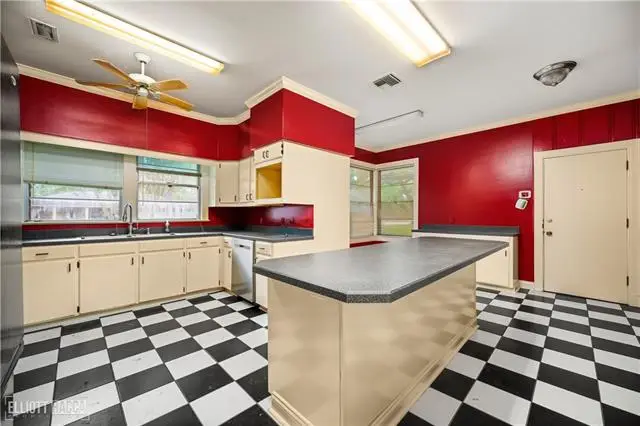 3033 Marye Street, Alexandria, LA 71301 - #3