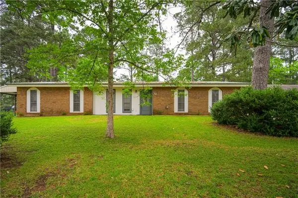 723 Fendler Parkway, Pineville, LA 71360