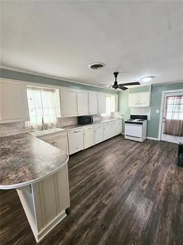220 Louisiana Street, Winnfield, LA 71483 - #3