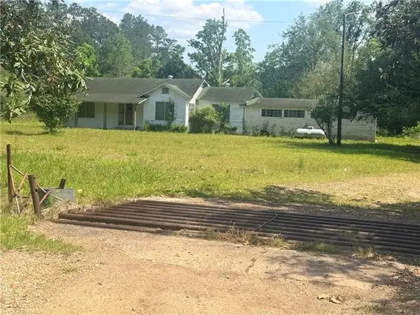 81 Agate Road, Glenmora, LA 71433
