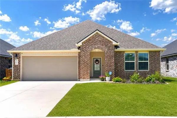 8162 Olde Town Court, Alexandria, LA 71303