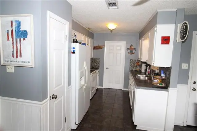 91 Janell Drive, Alexandria, LA 71303 - #2