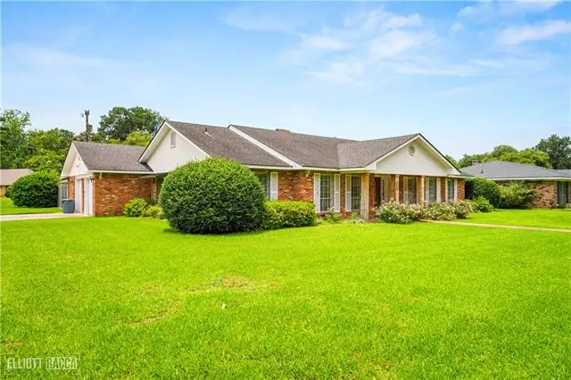 1112 Canterbury Drive, Alexandria, LA 71303 - #2