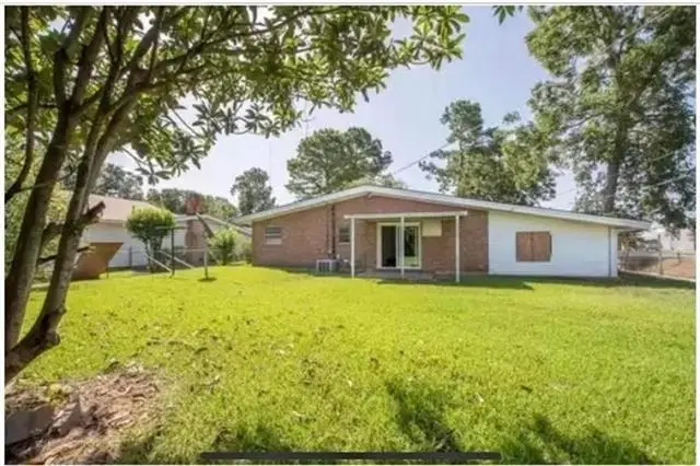 2914 Sabine Drive, Alexandria, LA 71303 - #1
