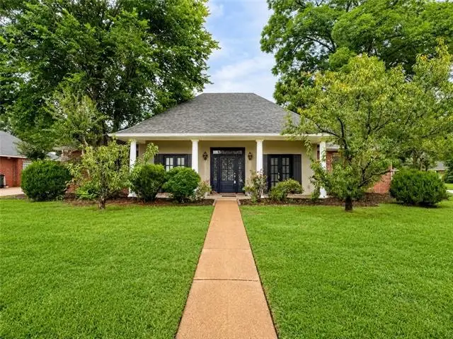 302 West Shore Drive, Alexandria, LA 71303 - #1