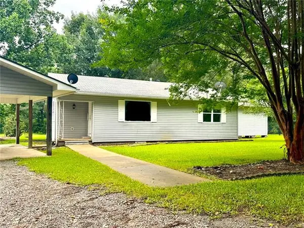 419 Taylor Road, Dry Prong, LA 71423