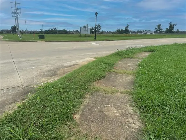 124 Versailles Boulevard, Alexandria, LA 71303 - #1