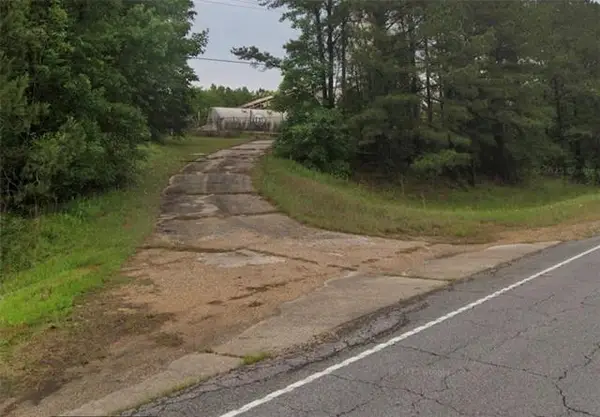6335 Esler Field Road, Pineville, LA 71360