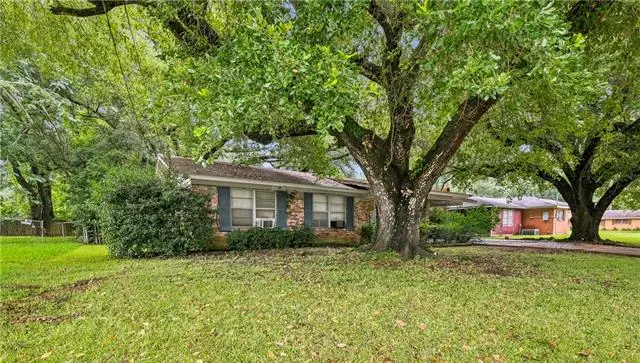 5011 Donald Drive, Alexandria, LA 71302 - #2