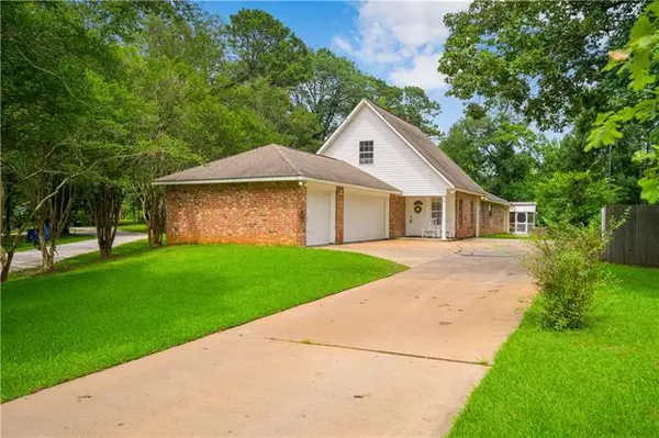 190 Northwood Drive, Pineville, LA 71360