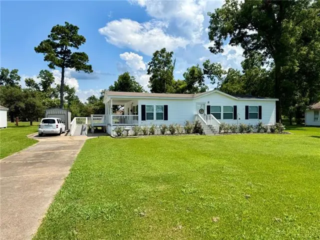 402 Maple Street, Colfax, LA 71417 - #1