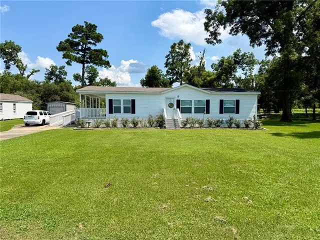 402 Maple Street, Colfax, LA 71417 - #2