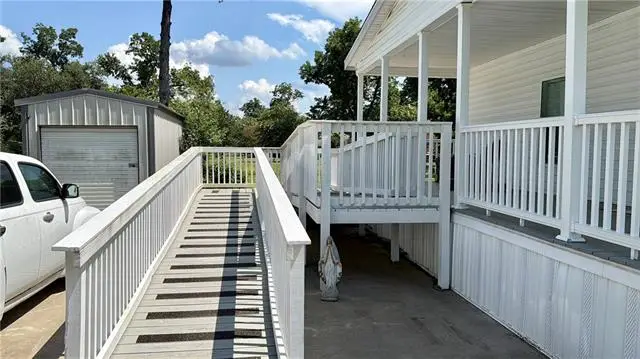 402 Maple Street, Colfax, LA 71417 - #3