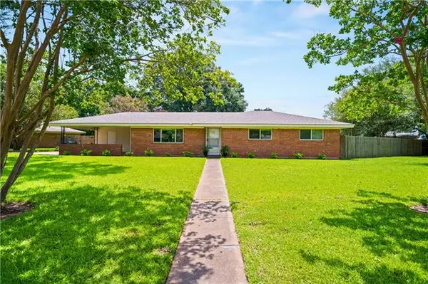 5037 Sarah Street, Alexandria, LA 71303