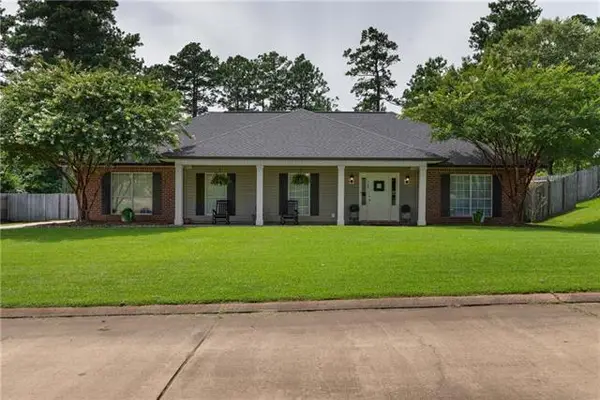 134 Pinewood Avenue, Pineville, LA 71360