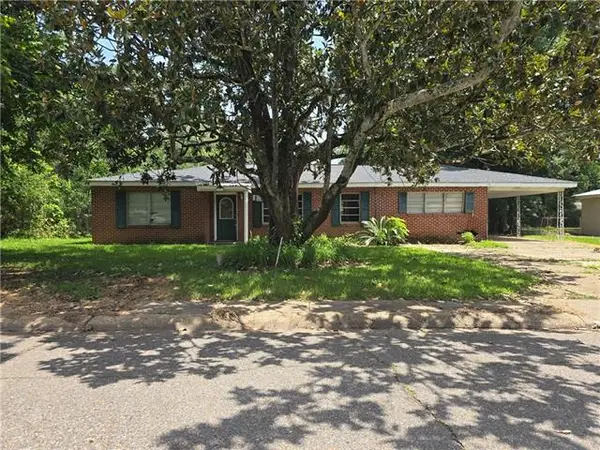 1903 Clover Lane, Alexandria, LA 71301