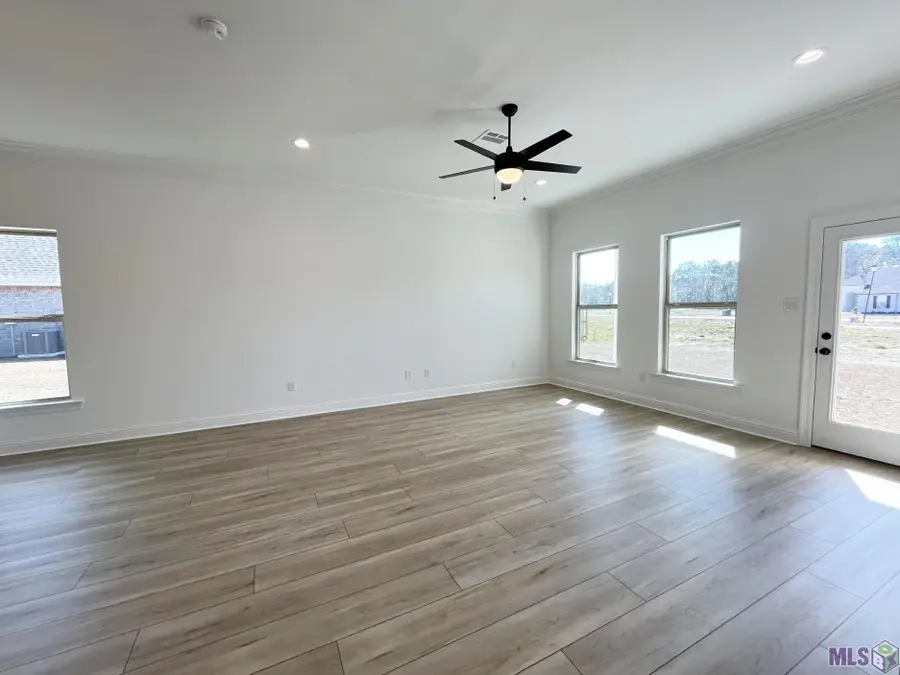 42416 Blue Bay Dr, Ponchatoula, LA 70454 - Image #2