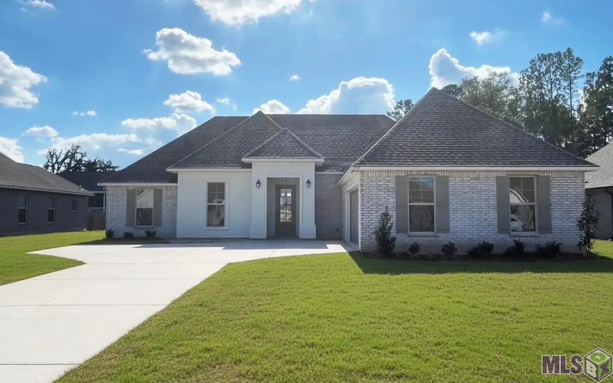 19318 Chelwood Court, Hammond, LA 70403 - Image #1