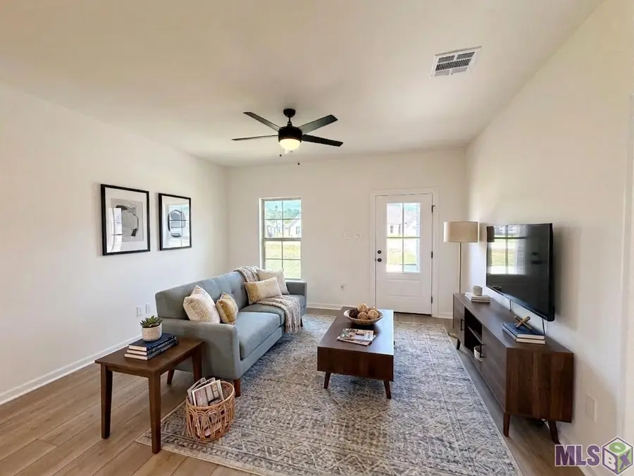 60824 Fairfax Dr, Lacombe, LA 70445 - #2