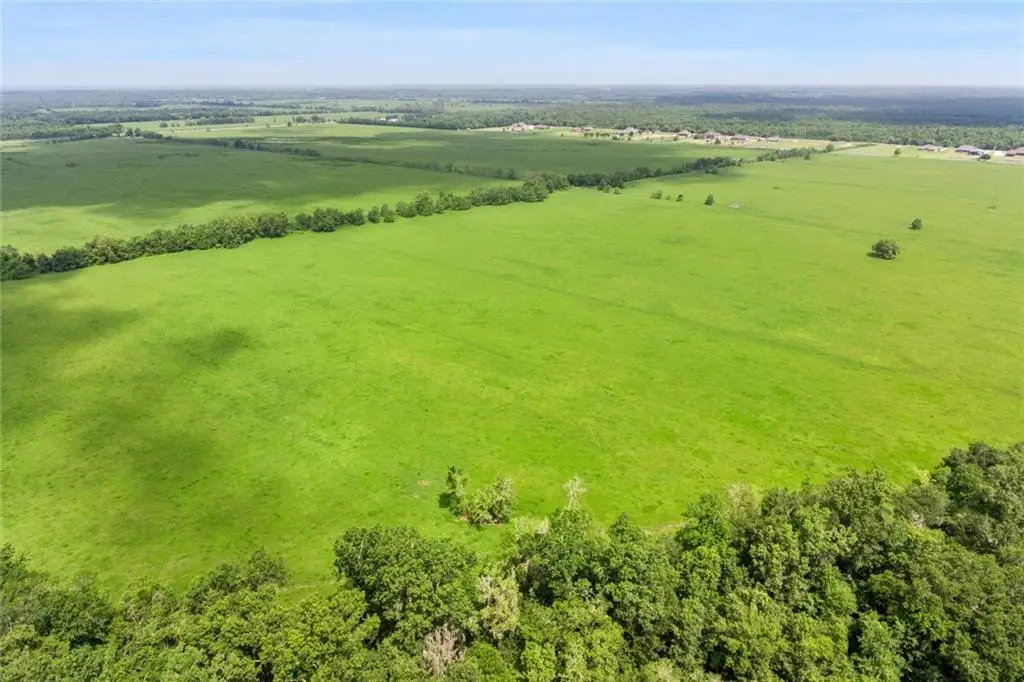 886,87,88 Shamrock Drive, Des Allemands, LA 70030 - Image #1