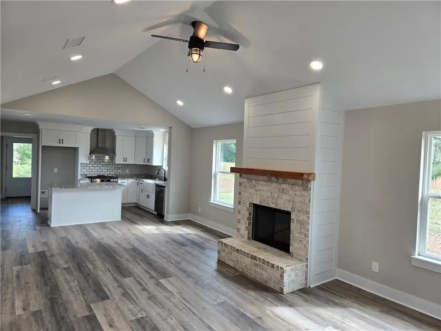 16 E Twin Oaks Lane, Carriere, MS 39426 - Image #2