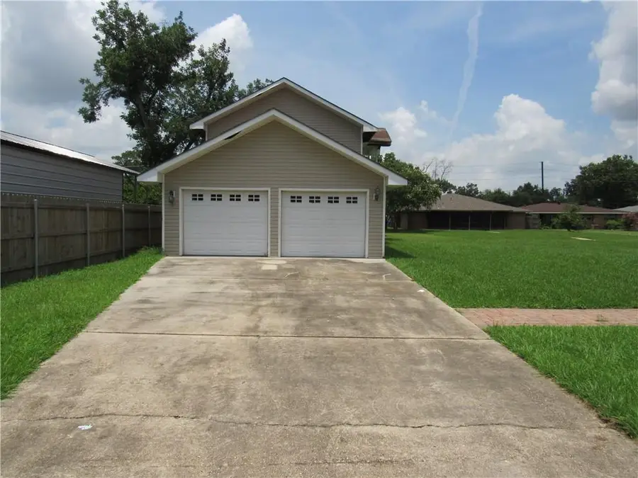 411/413 River Oaks Drive, Destrehan, LA 70047 - Image #2