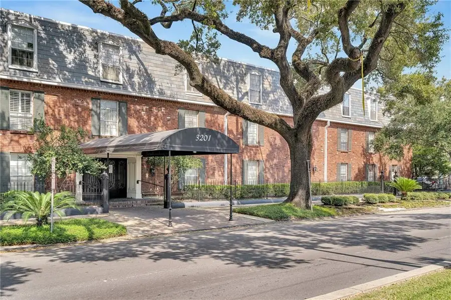 3201 St Charles Avenue #115, New Orleans, LA 70115 - #2