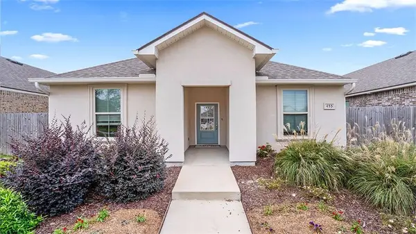 455 E Lakeshore Village, Slidell, LA 70461