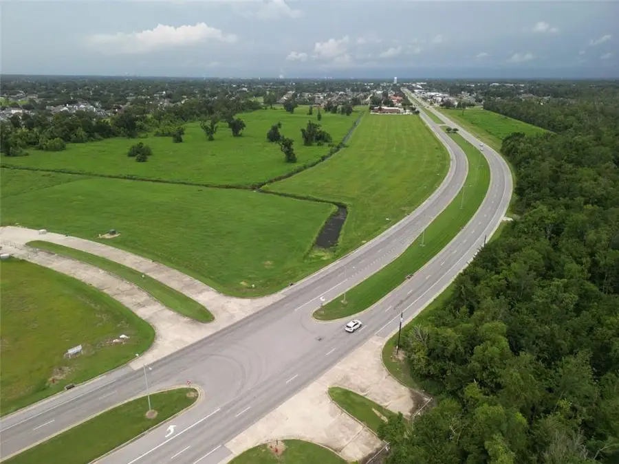 0 Belle Terre Boulevard, Laplace, LA 70068 - Image #2