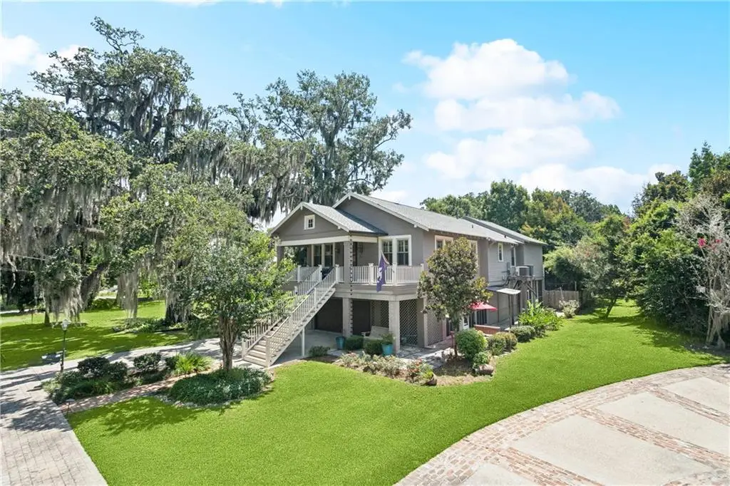 127 Wilkinson Street, Mandeville, LA 70448 - Image #1