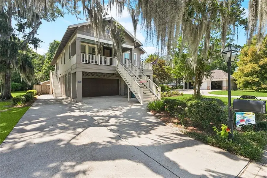 127 Wilkinson Street, Mandeville, LA 70448 - Image #2