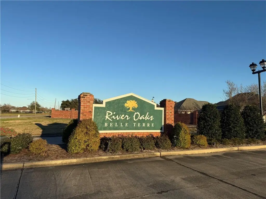 509 Pere Marquette Court, Laplace, LA 70068 - Image #1