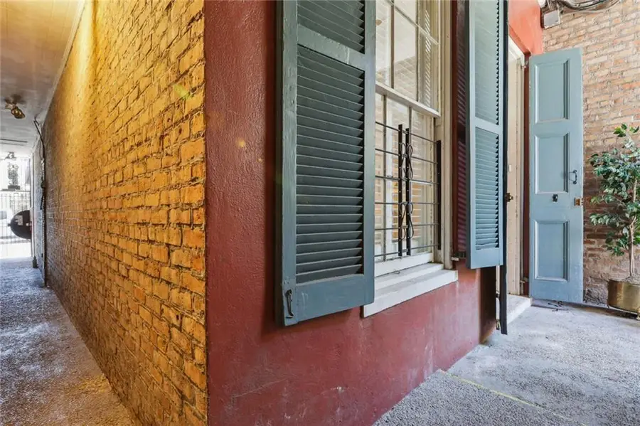 421 Burgundy Street #1, New Orleans, LA 70112 - #2