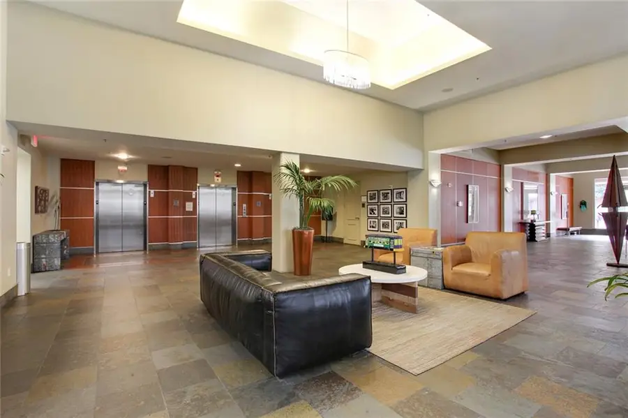 1201 Canal Street #561, New Orleans, LA 70112 - #3