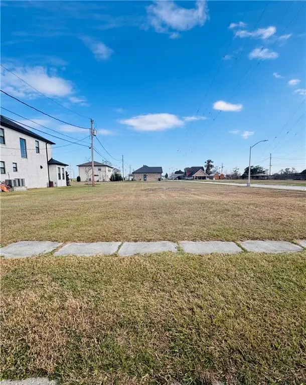 605 Daryl Drive, Chalmette, LA 70043 - #2