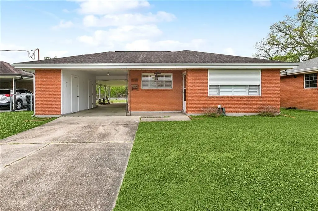 118 Ravey Street, Belle Chasse, LA 70037 - Image #1