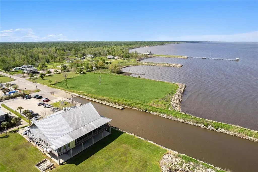 110 Peavine Road, Laplace, LA 70068 - Image #1