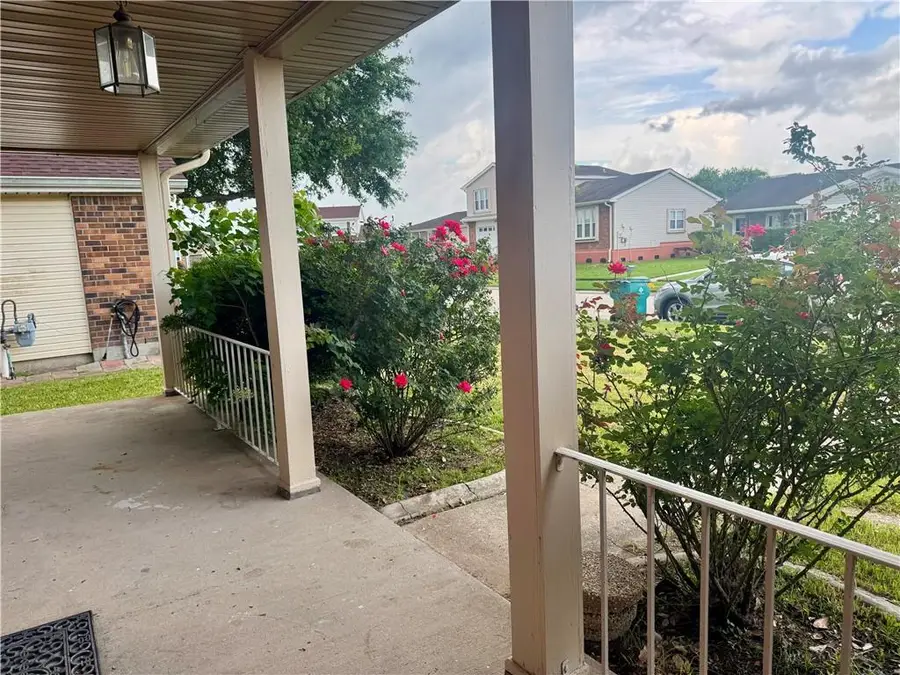 4001 Bayou Oaks Drive, Harvey, LA 70058 - Image #2