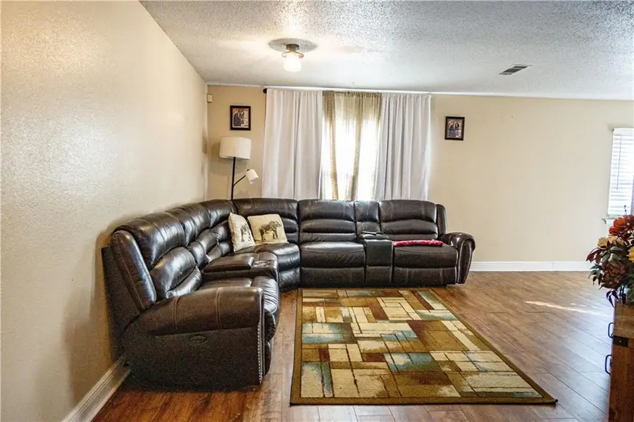 2404 Timbers Drive, Harvey, LA 70058 - Image #3