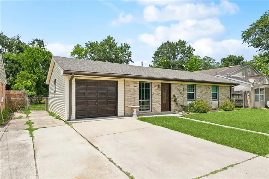 2412 Riverbend Drive, Violet, LA 70092 - Image #2