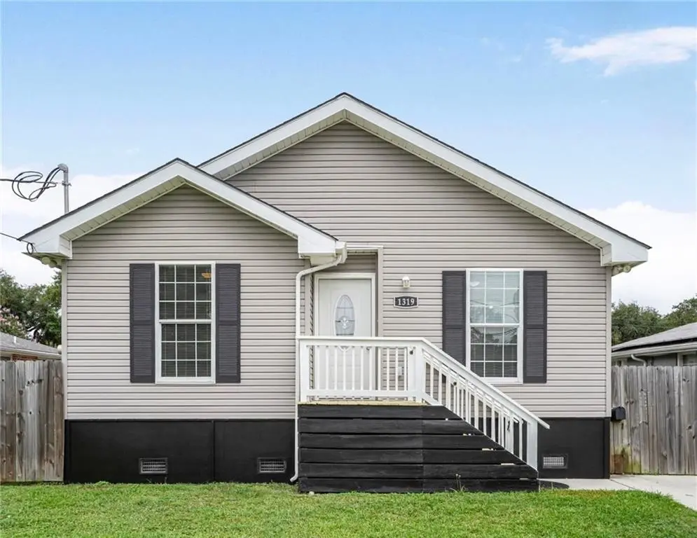 1319 Granada Drive, New Orleans, LA 70122 - Image #1