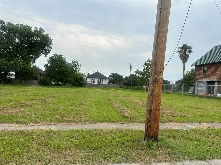 1705 Center Street, Arabi, LA 70032 - Image #2