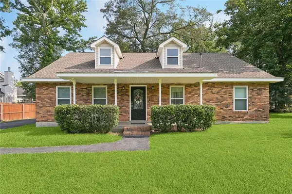 203 Willow Circle, Mandeville, LA 70471