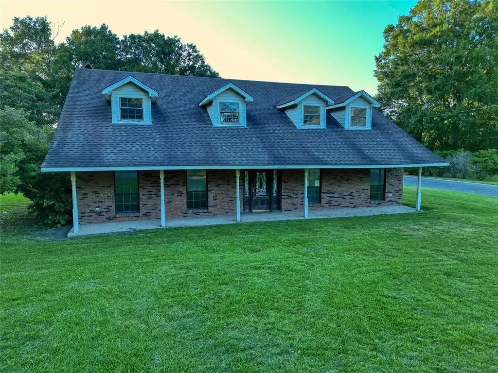 58700 Delacroix Avenue, Plaquemine, LA 70764 - Image #1