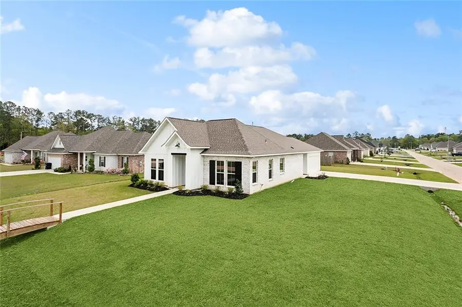 72701 Robindale Drive, Covington, LA 70435 - Image #2